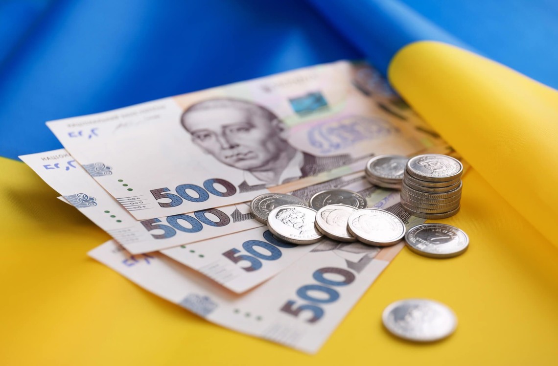 В Украине с сентября минимальная зарплата может вырасти до 5 тысяч гривен. Обещания по росту минималки активно давала и предыдущая власть.