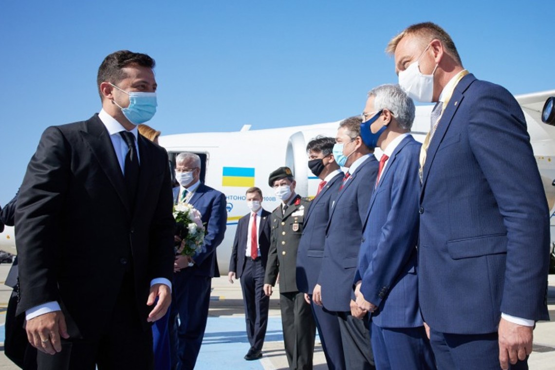 Президент України Володимир Зеленський сьогодні, 16 жовтня, розпочав візит до Туреччини і розповів, що очікує від поїздки.