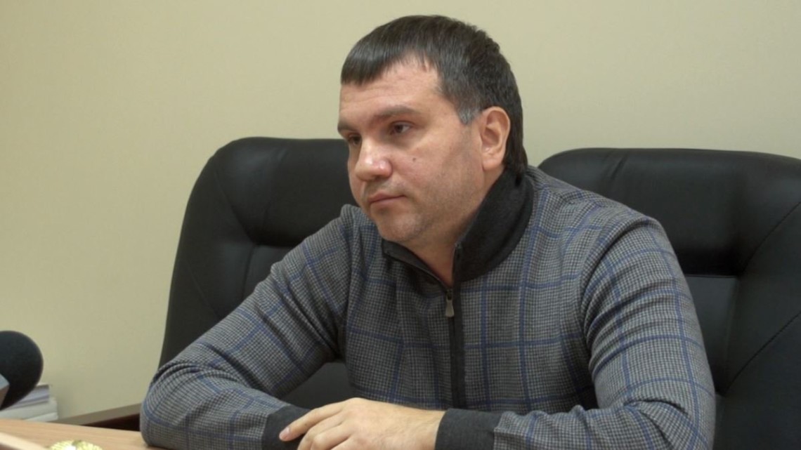 Глава Окружного административного суда Киева Павел Вовк, которого объявило в розыск Национальное антикоррупционное бюро, находится на самоизоляции из-за заболевания COVID-19.