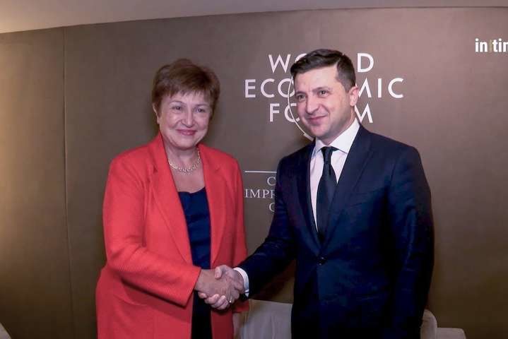 Президент Владимир Зеленский и директор-распорядитель Международного валютного фонда Кристалина Георгиева провели телефонную беседу.
