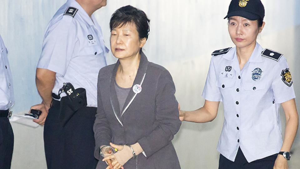 Верховний суд Південної Кореї залишив чинним вирок колишньому президенту 68-річній Пак Кин Хє. Її в 2017 році засудили до 20 років в'язниці за корупцію.