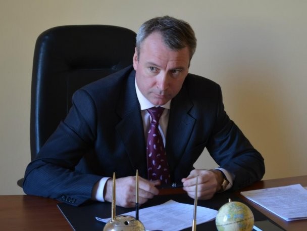 Кабмін звільнив заступника міністра з питань стратегічних галузей промисловості Віталія Немілостівого.