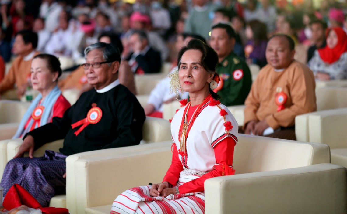 Військові захопили владу у М’янмі та затримали президента, лауреатку Нобелівської премії миру Аун Сан Су Чжі.