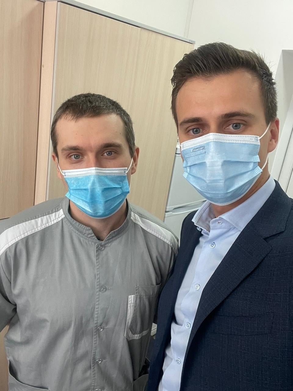 24 февраля в Украине сделали первую прививку от коронавируса. Об этом сообщил глава Черкасской облгосадминистрации Александр Скичко.