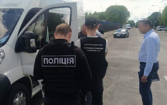В Волынской области правоохранители задержали местного жителя за изготовление и продажу поддельных справок об отрицательных ПЦР-тестах.