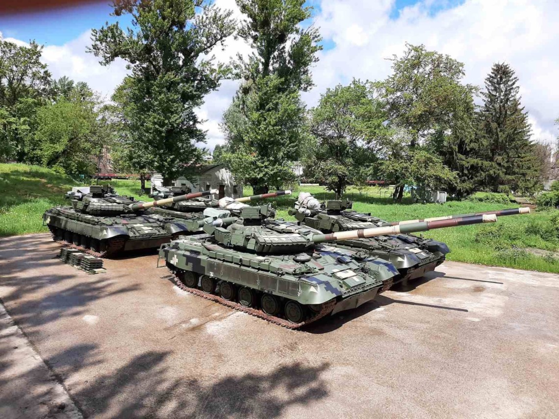 Основні бойові танки Т-64, що стоять на озброєнні сухопутних військ, пройшли серйозну модернізацію