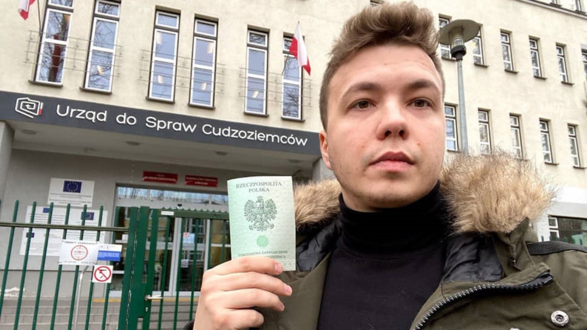 У Мінську силовики затримали Романа Протасевича, засновника опозиційного Telegram-каналу NEXTA, який у Білорусі визнали екстремістським.