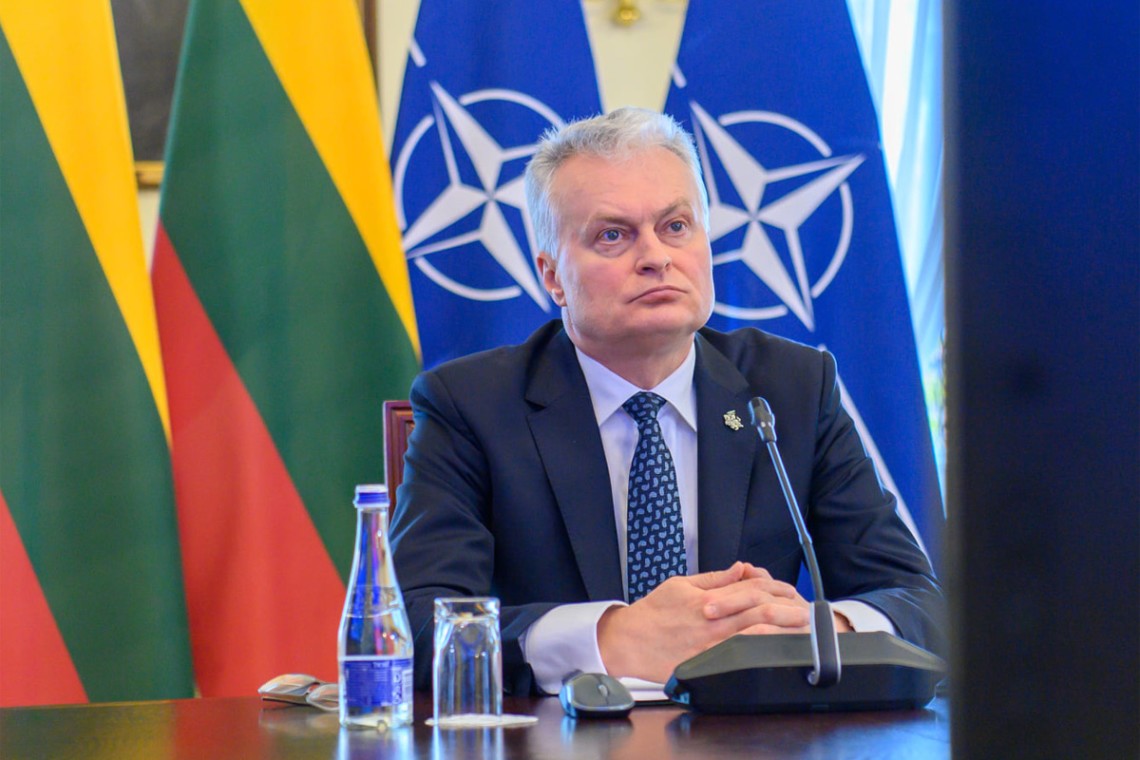 Президент Литвы Гитанас Науседа потребовал освободить основателя Telegram-канала Nexta Романа Протасевича и обратился к НАТО и ЕС.