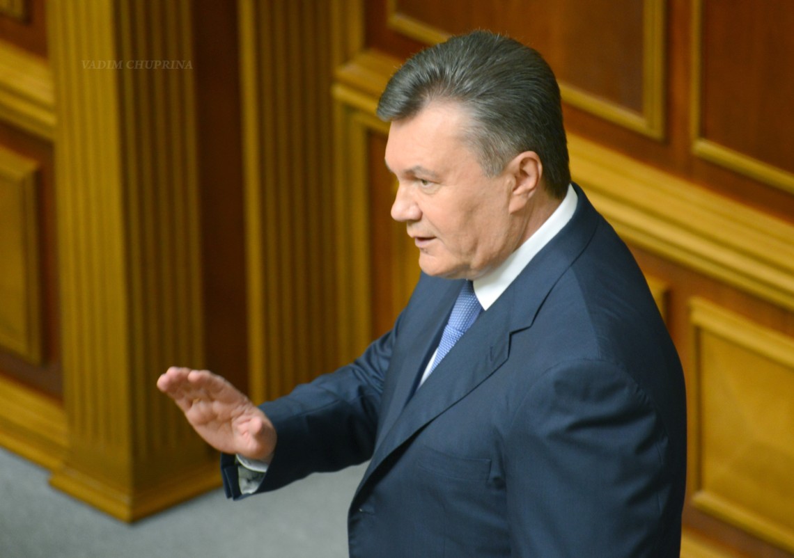 Суд Києва дозволив заочне розслідування щодо Віктора Януковича в справі про узурпацію влади.