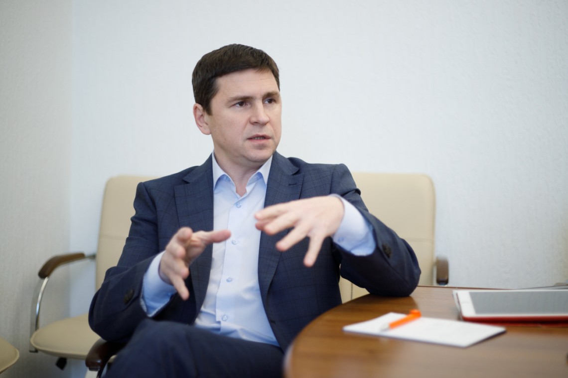В Офисе президента Украины готовят ряд законопроектов в отношении олигархов, которые дополнят уже поданный Владимиром Зеленским.