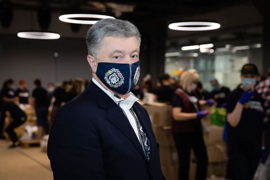 Допрос бывшего президента Украины и нардепа Петра Порошенко в качестве свидетеля по делу Медведчука-Козака длился в СБУ больше трех часов.