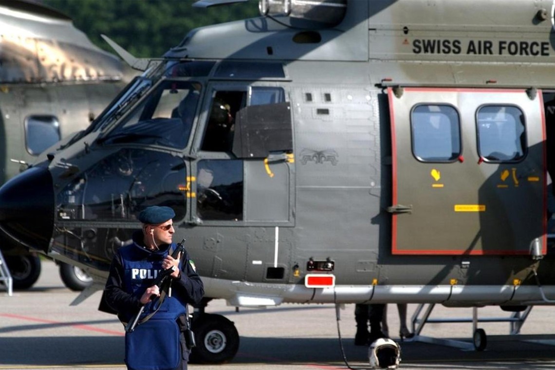 Власти Швейцарии на время встречи президента США Джо Байдена и президента России Владимира Путина ограничат доступ в воздушное пространство над Женевой.