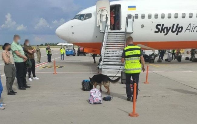 В международном аэропорту «Борисполь» сегодня проверяли информацию о якобы минировании самолета рейса «Тбилиси-Киев».