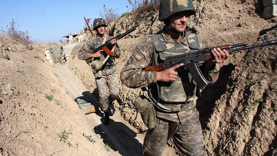 Вірменські військові вели вогонь зі стрілецької зброї з позицій, які розміщено біля села Йухари Шорджа Варденисського району, зазначили в Баку.