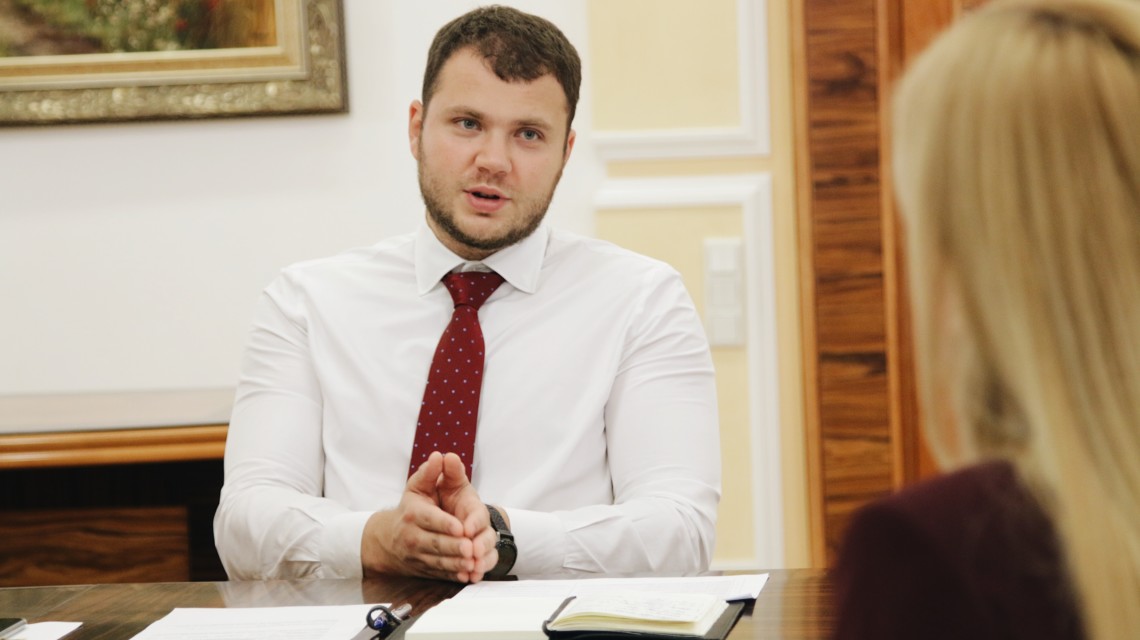 Бывший глава Мининфраструктуры Владислав Криклий рассказал, как должна происходить реформа Укрзализныци.