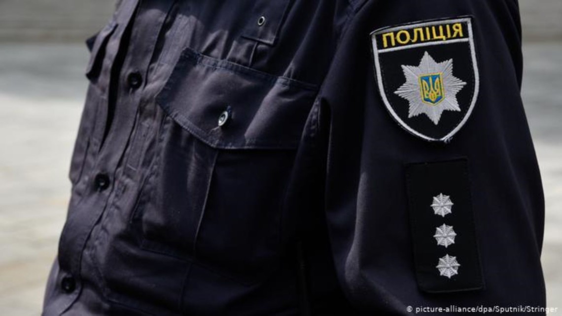 В Херсонской области сегодня, 15 августа, утром смертельно ранили полицейского, прибывшего на вызов.