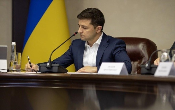 Президент Украины Владимир Зеленский назначил нового заместителя главы Антимонопольного комитета. Им стала Анжелика Коноплянко.