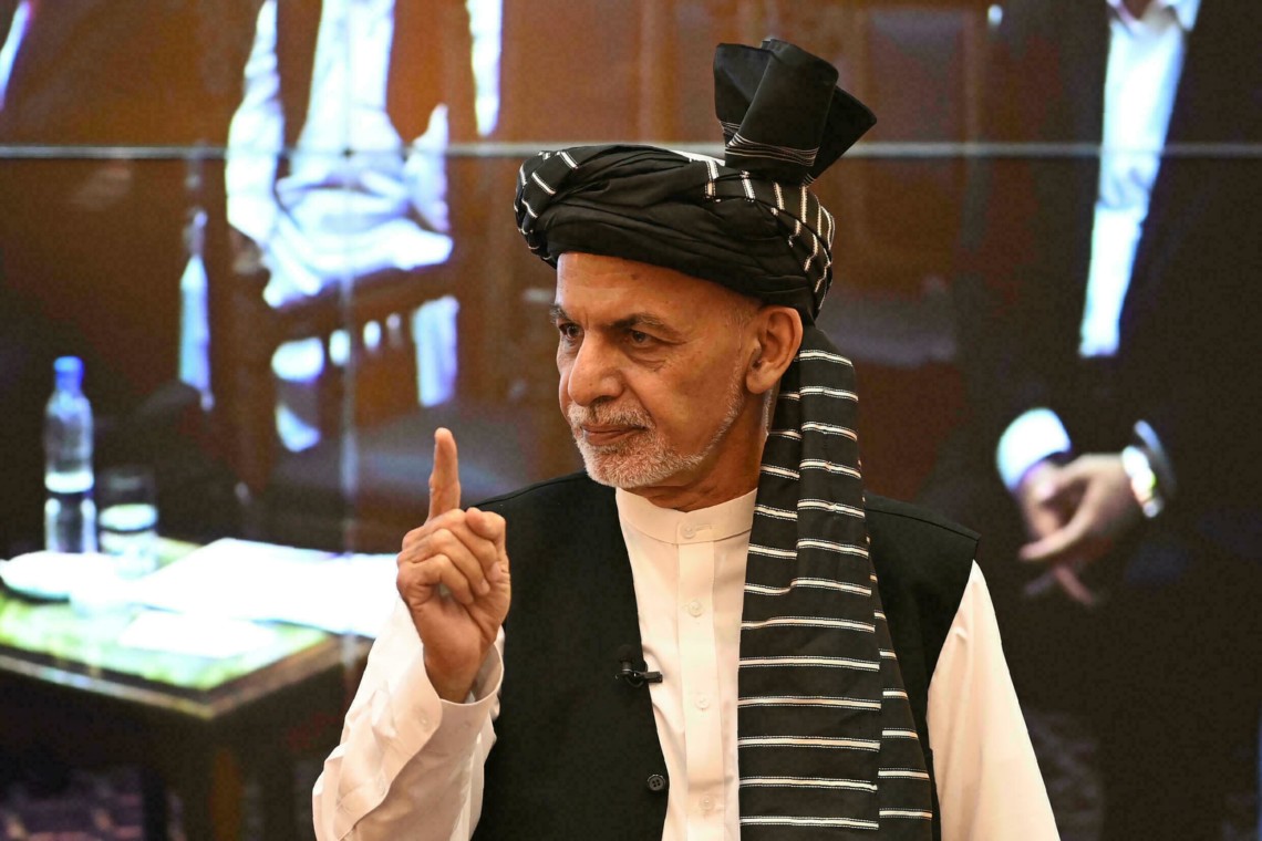 Из-за захвата власти движением «Талибан» президент Афганистана сбежал в Объединенные Арабские Эмираты (ОАЭ).