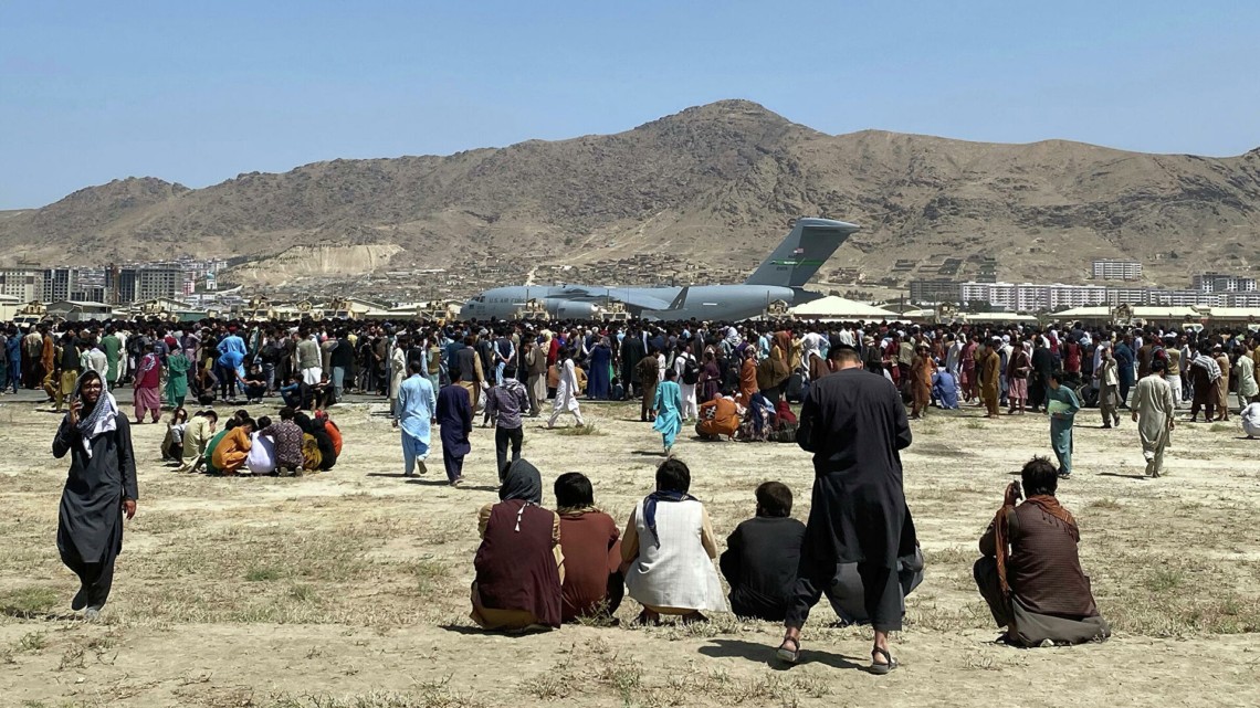 Отряды талибанских боевиков уже готовы взять аэропорт под полный контроль - по словам источника, это только вопрос времени