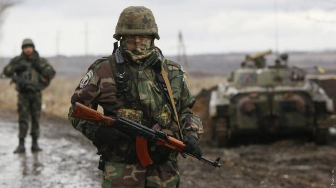Раніше вісім українських військових були поранені в Авдіївці. Тепер до них додалося ще двоє, які постраждали від обстрілу бойовиків ввечері
