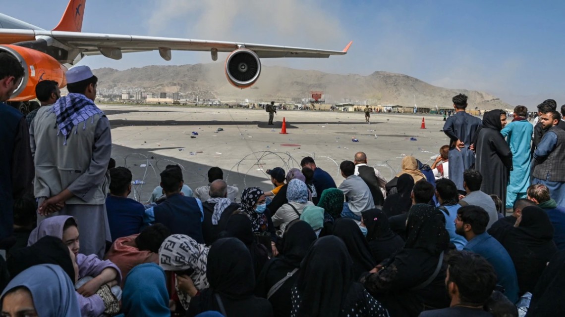 Аеропорт Кабула атакували ракетами, повідомили представники США. Їх перехопила система протиповітряної оборони.