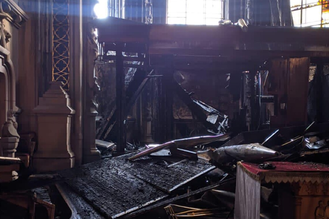 Старинный орган в Николаевском костеле полностью уничтожен огнем, а не просто поврежден. Об этом заявил министр культуры Ткаченко.