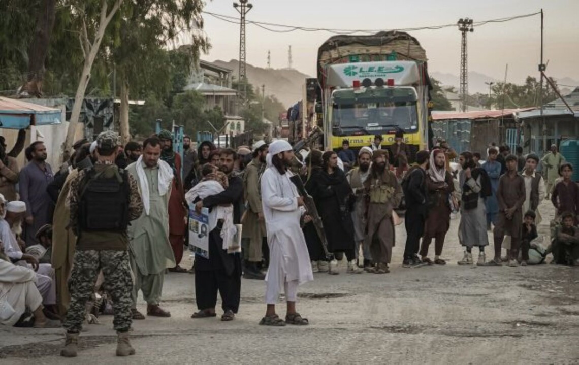 В столице Афганистана Кабуле талибы открыли праздничную стрельбу в честь захвата последней провинции Афганистана Панджшер.