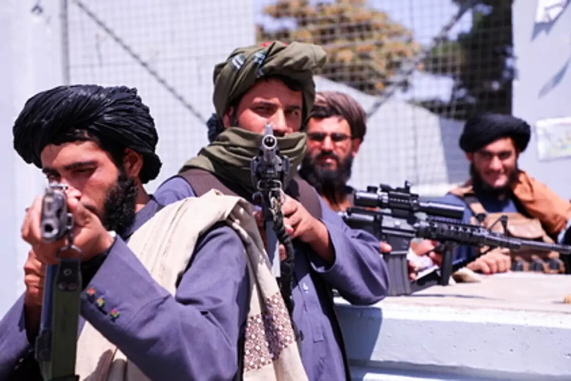 Руководство талибов выпустило специальную инструкцию для полевых командиров с требованием наказывать тех, кто будет стрелять в воздух