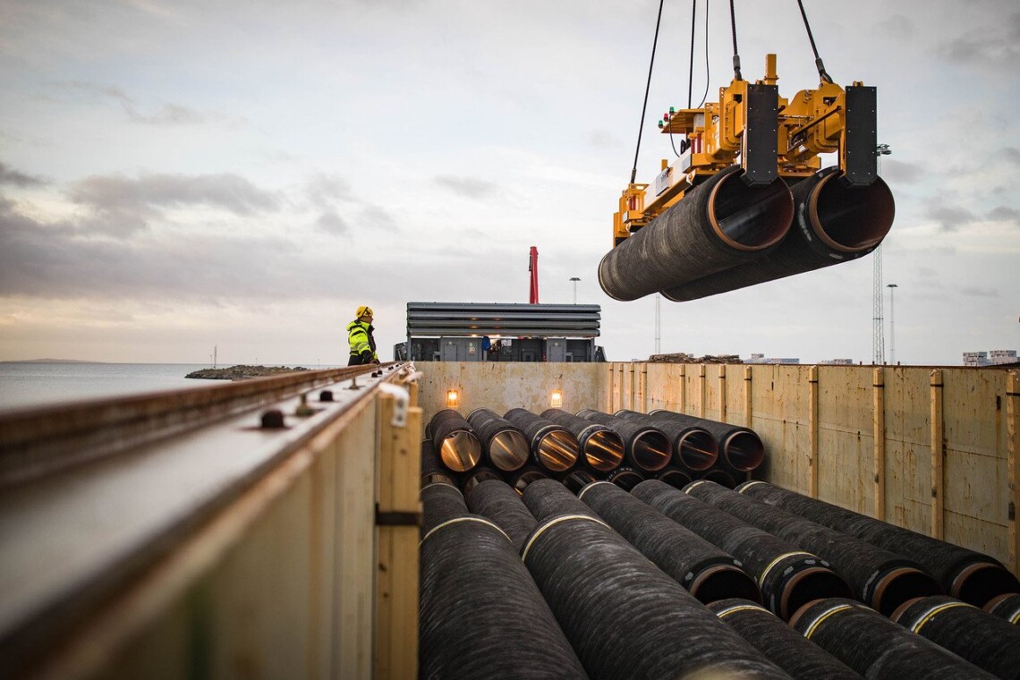 В России заявили о том, что строительство газопровода «Северный поток-2» было полностью завершено сегодня утром 10 сентября.
