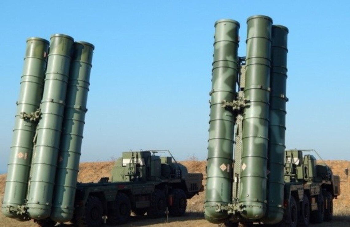 В пятницу, 10 сентября, в Крыму провели учения дивизионы российских зенитно-ракетных комплексов С-400 Триумф.