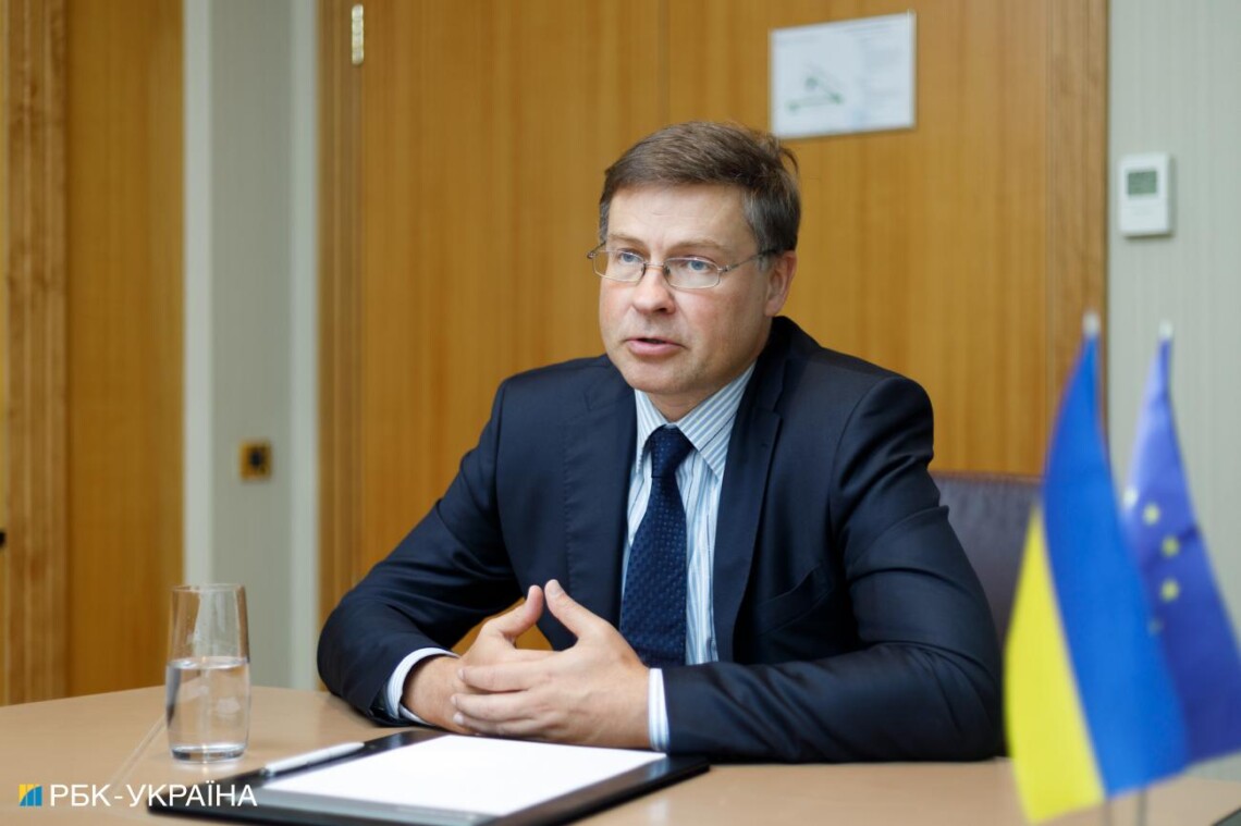 Еврокомиссия приняла решение о выделении Украине второго транша макрофинансовой помощи. Это 600 млн евро.