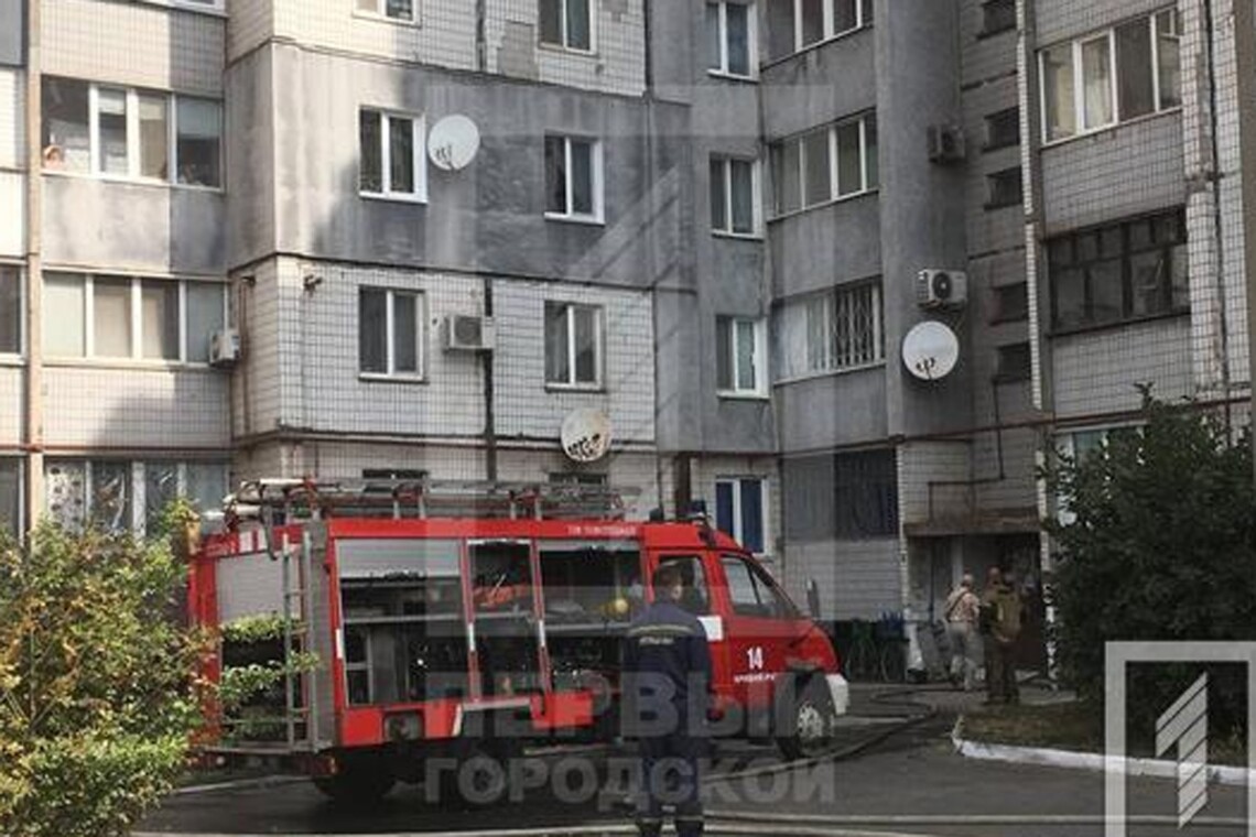 В одной из многоэтажек Кривого Рога 17 сентября раздался взрыв. На месте работают сотрудники ГСЧС, газовая служба.