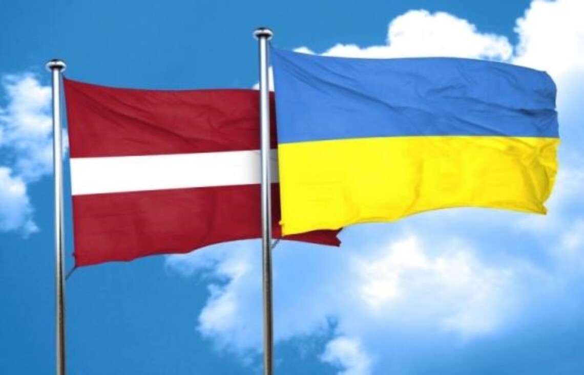 Латвия внесла Украину в список стран, которые несут серьезный риск для здоровья населения. С 18 сентября правила въезда без уважительной причины для украинцев меняются.