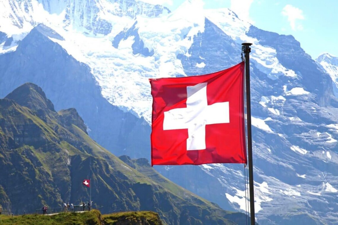 С 20 сентября Швейцария ужесточает требования для въезда в страну невакцинированным от COVID-19 туристам.