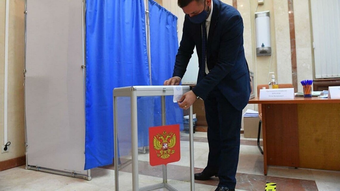 В России на выборах депутатов Госдумы по партийным спискам обработали 70,6% протоколов. Единая Россия получает 48,5 процентов.