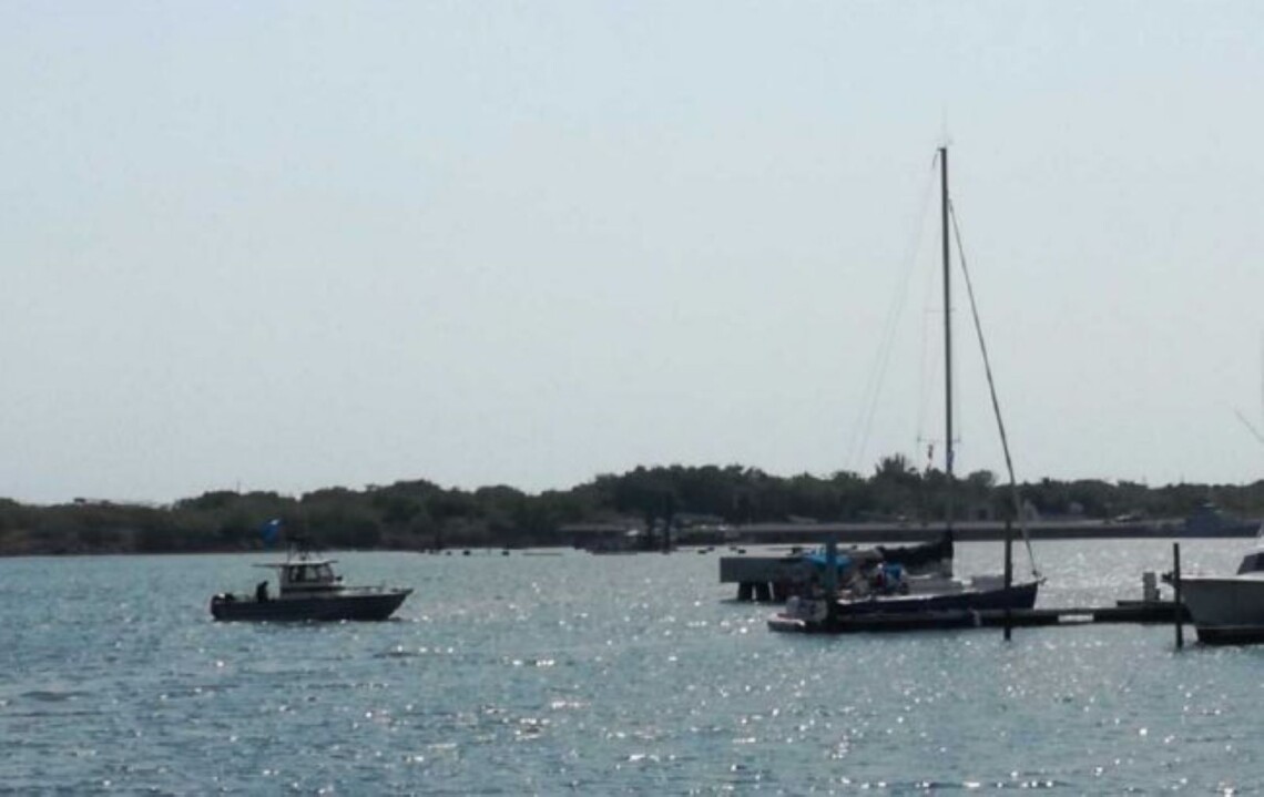 В Нидерландах полиция совместно с таможенными следователями задержали у берегов Северного моря двух украинских капитанов парусной яхты.