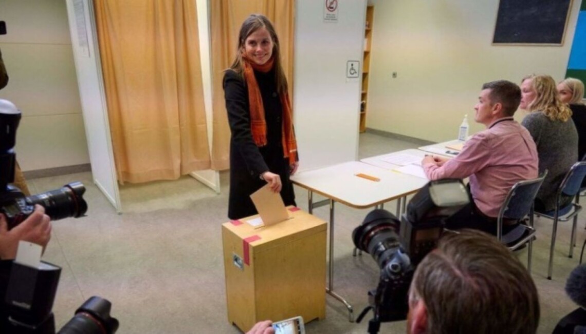 В Исландии завершили подсчет голосов на парламентских выборах. Женщин-депутатов оказалось больше чем мужчин.