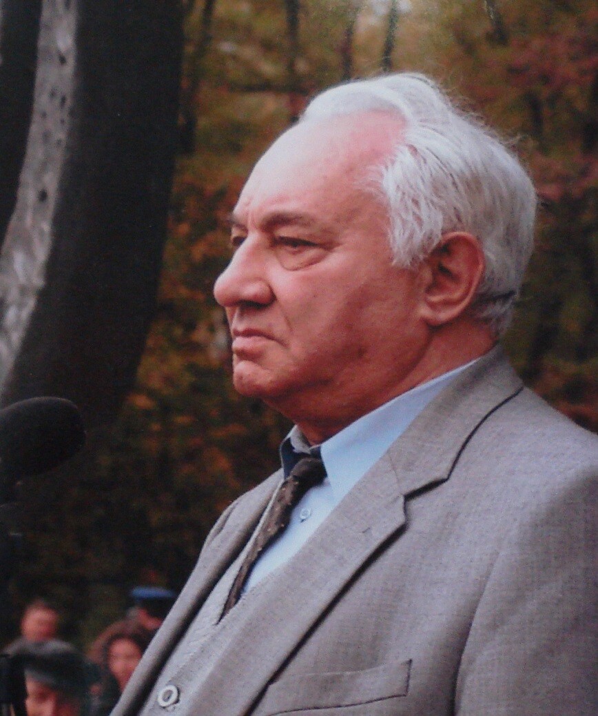 Зеленский подписал указ, которым присвоил историку Илье Левитасу звание Героя Украины. Ученый получил звание посмертно.