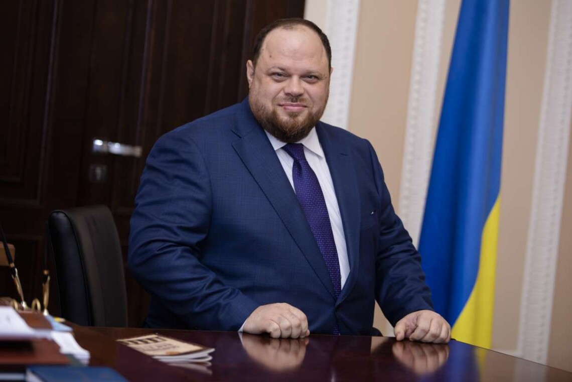 Новим головою Верховної ради став нардеп СН Руслан Стефанчук. До цього він був першим віце-спікером парламенту.