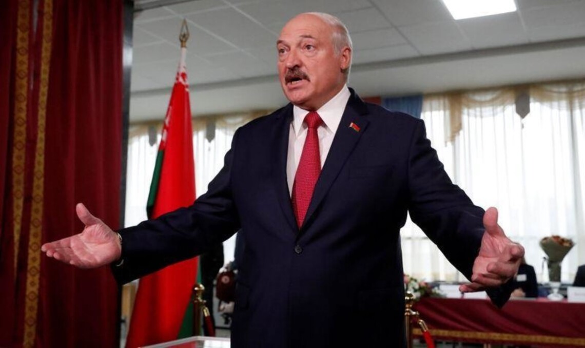 Олександр Лукашенко підписав закон, який призупиняє дії угоди між Білоруссю і Євросоюзом про реадмісію осіб, які перебувають на території країн без дозволу.
