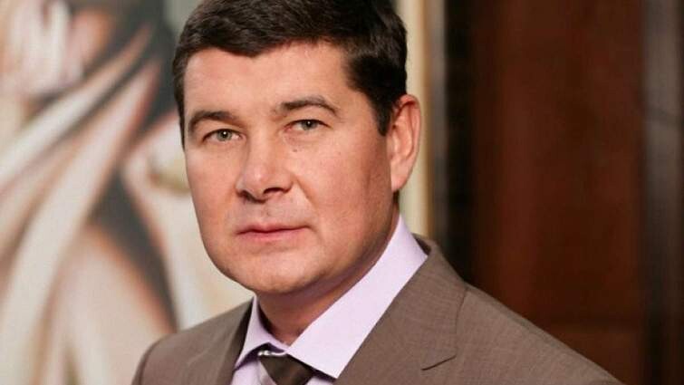 Колишній депутат Верховної ради Олександр Онищенко отримав громадянство Росії, щоб займатися кінним спортом.