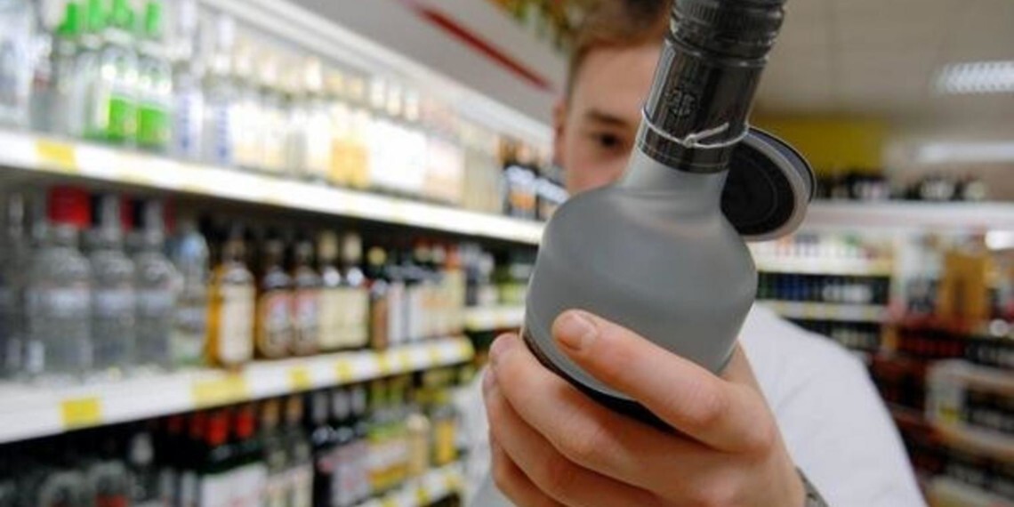 Варто зазначити, що у постанові не вказується мінімальна вартість алкоголю залежно від його виду.