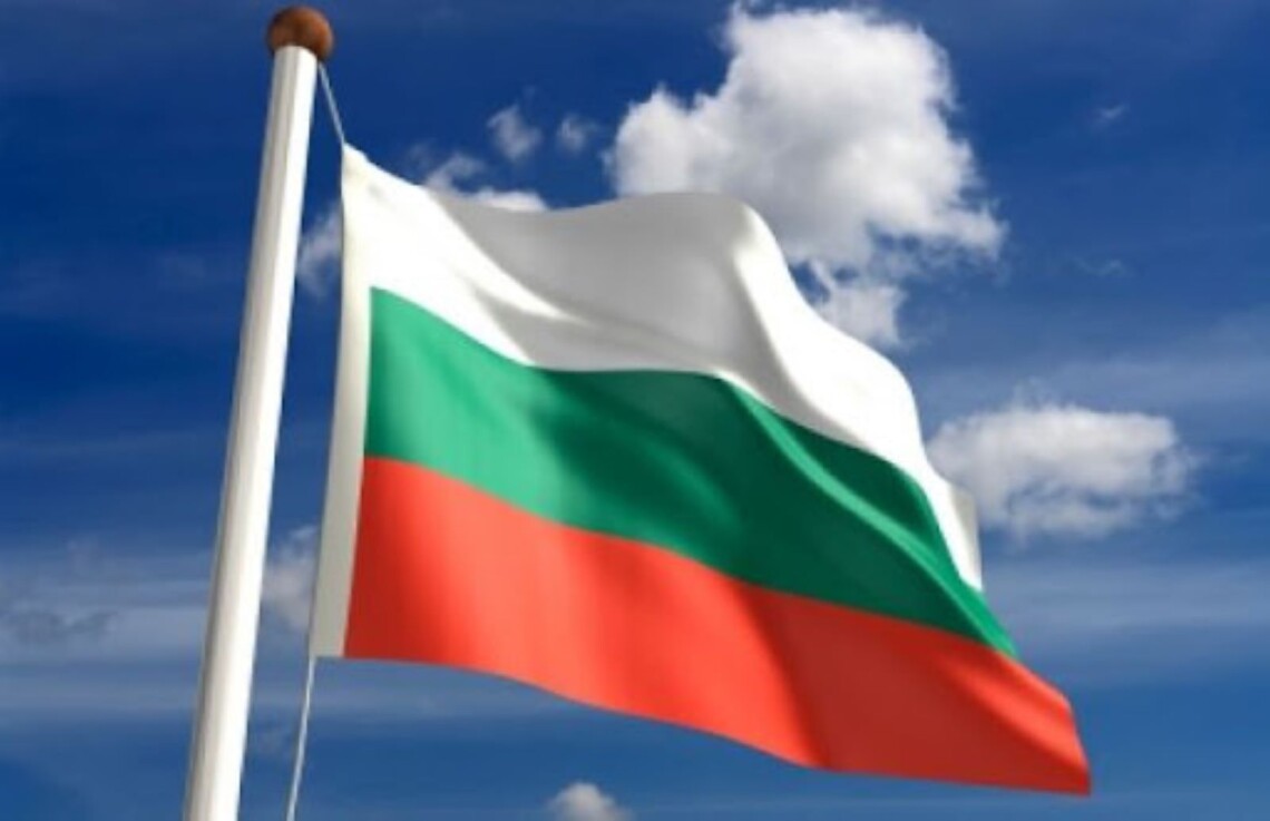 Болгарія внесла Україну до списку країн червоної зони. Тому українцям буде обмежений в'їзд до країни з суботи, 30 жовтня.