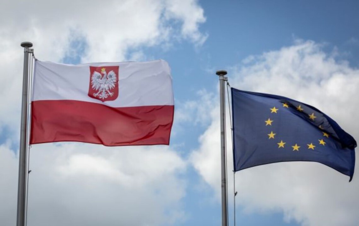 ЄС зобов'язав Польщу платити по 1 млн євро на день, через те, що вони не призупинили діяльність дисциплінарної палати Верховного Суду.
