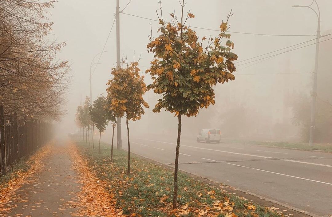 У неділю, 28 листопада, у Києві та області очікується погіршення погоди. Вранці та вночі прогнозують туман.