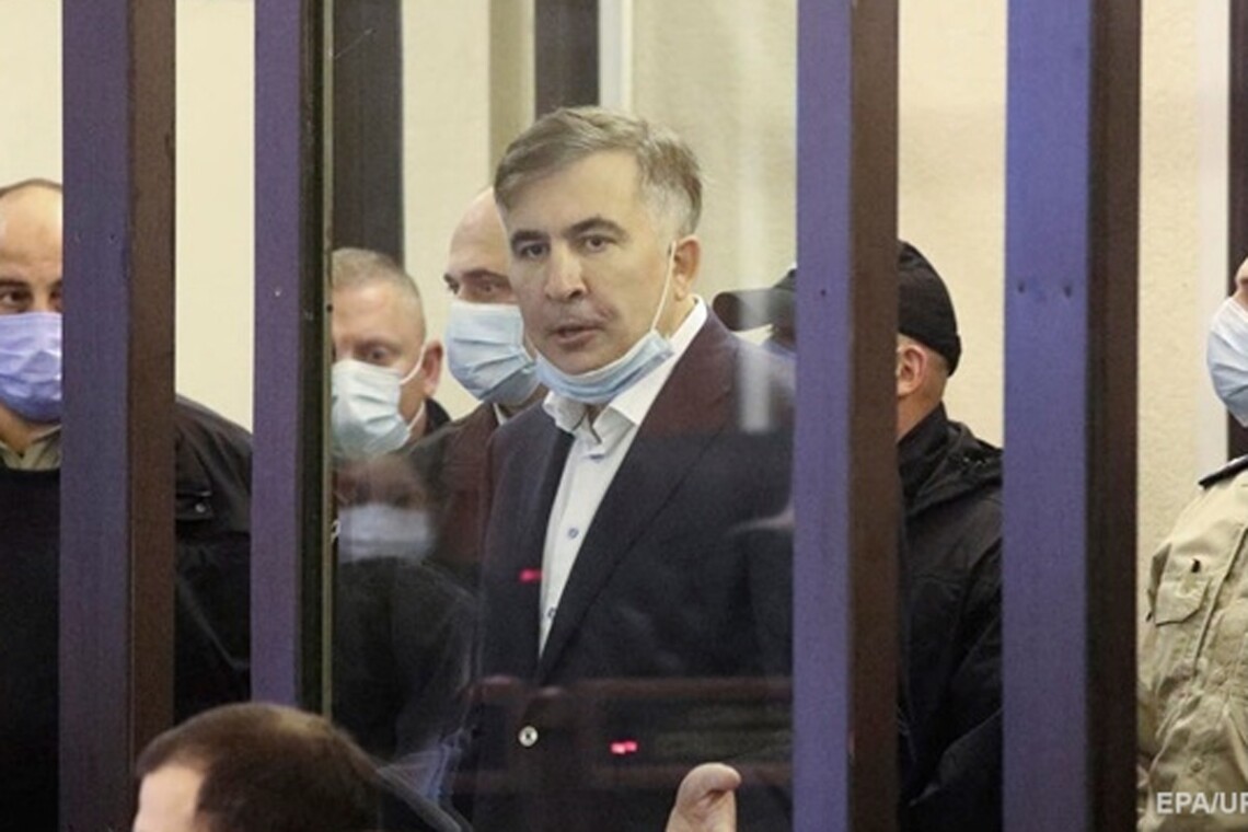 На суде бывший президент Грузии Михеил Саакашвили сообщил украинцам, что против него применяли пытки и бесчеловечное поведение.
