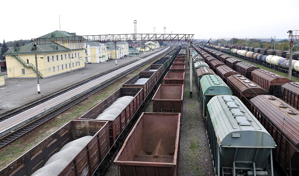Укрзализныця временно ограничила транзитные перевозки в Украине из-за работ по модернизации инфраструктуры.