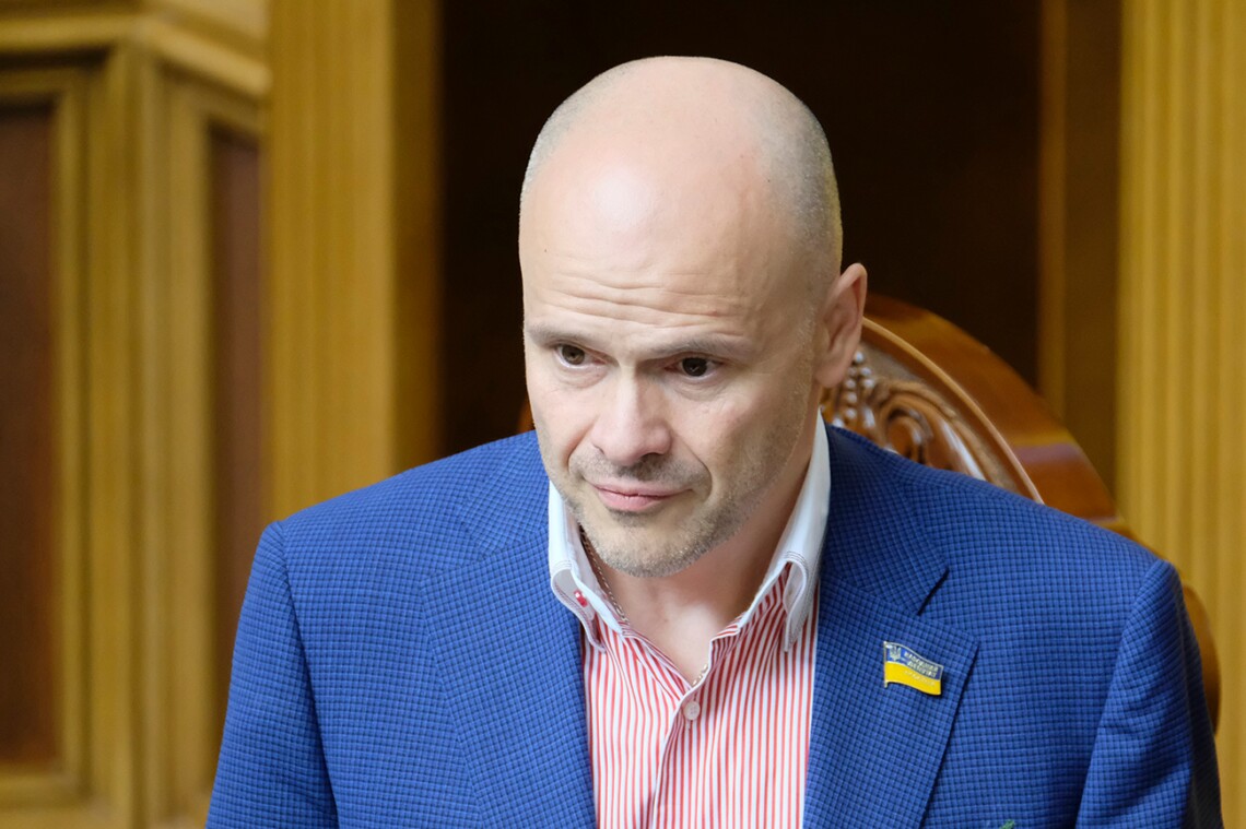 В Украине официально не подтвердили ни одного случая штамма Омикрон, однако это не значит, что его в стране нет, допустил Михаил Радуцкий.