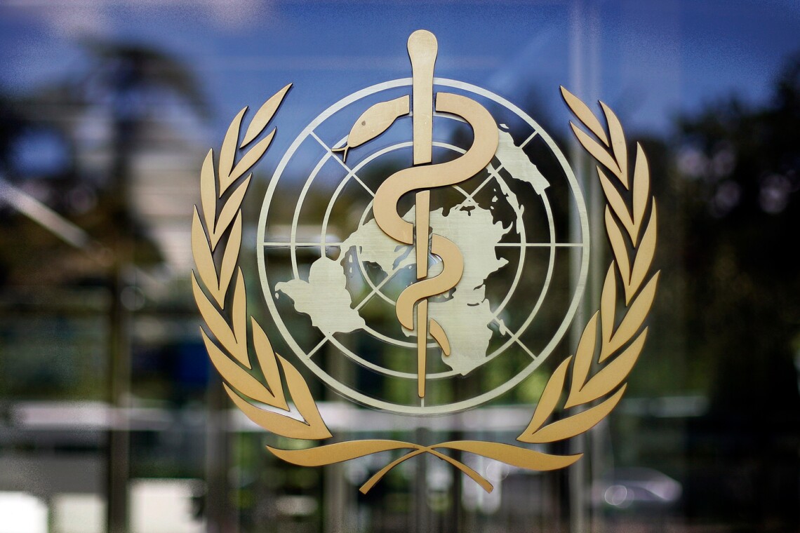 Всемирная организация здравоохранения пока не зафиксировала смертельных случаев от коронавируса штамма Omicron среди инфицированных.