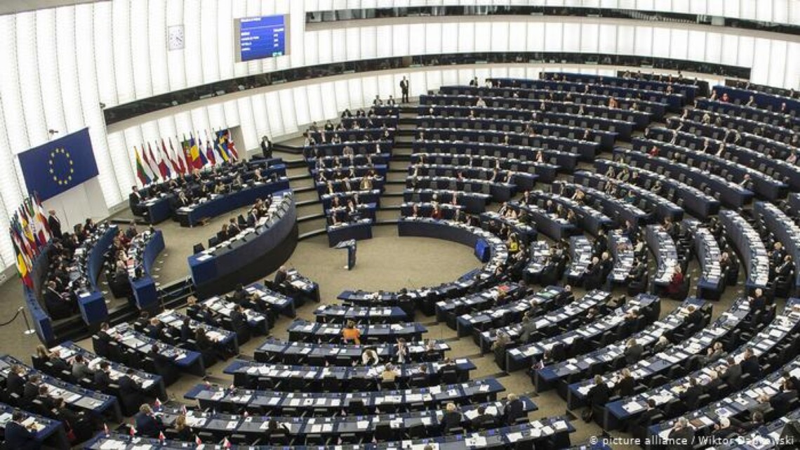 По итогам дебатов Киев рассчитывает на всестороннюю поддержку Европейского парламента, так как важно показать России цену вторжения
